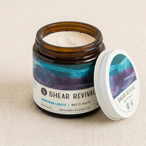 Shear Revival Northern Lights Matte Paste - barattolo aperto con contenuto