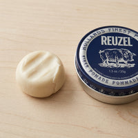 Reuzel Fiber Pomade - primo piano della texture