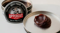 Uppercut Deluxe Pomade - primo piano della texture